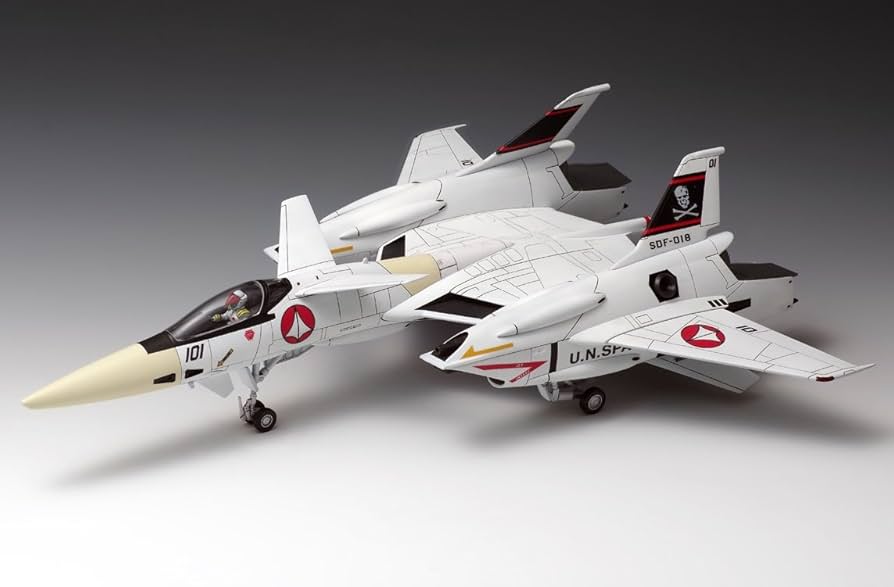 Amazon | ウェーブ 超時空要塞マクロス VF-4 ファイター形態 1